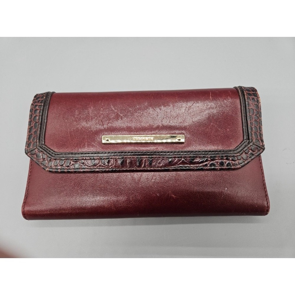 Brahmin Mens Leather Trifold Wallet Burgundy Croc Embossed GNH019189